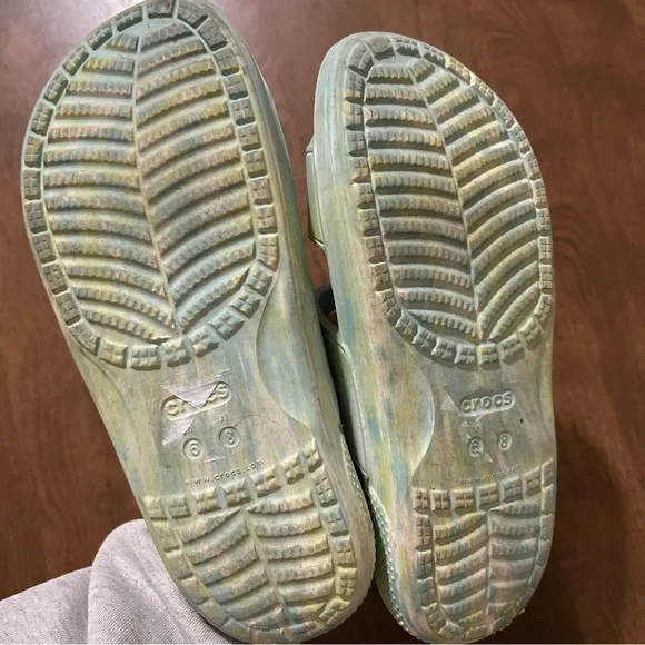 Crocs W8 M6 - Picture 3 of 3